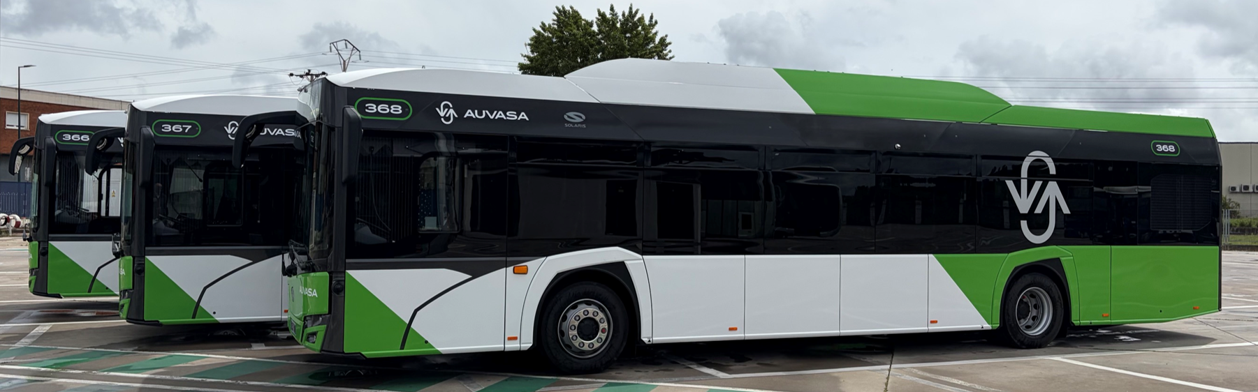 AUVASA incorpora tres nuevos autobuses a su flota.