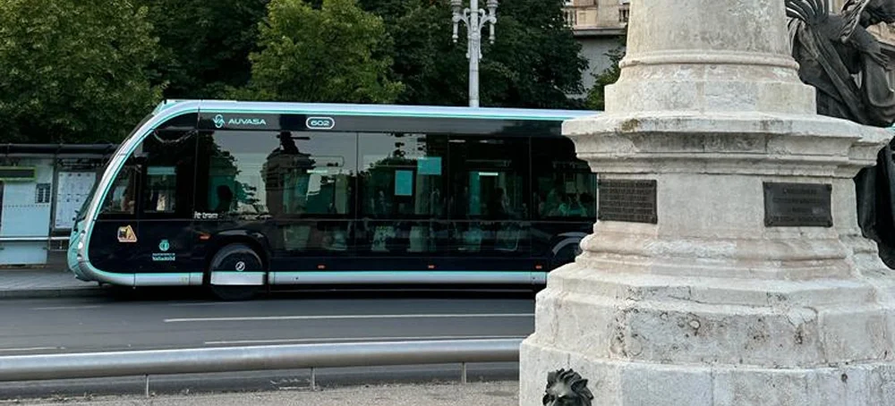 AUVASA invierte 154.183 euros en lubricantes para la flota de autobuses